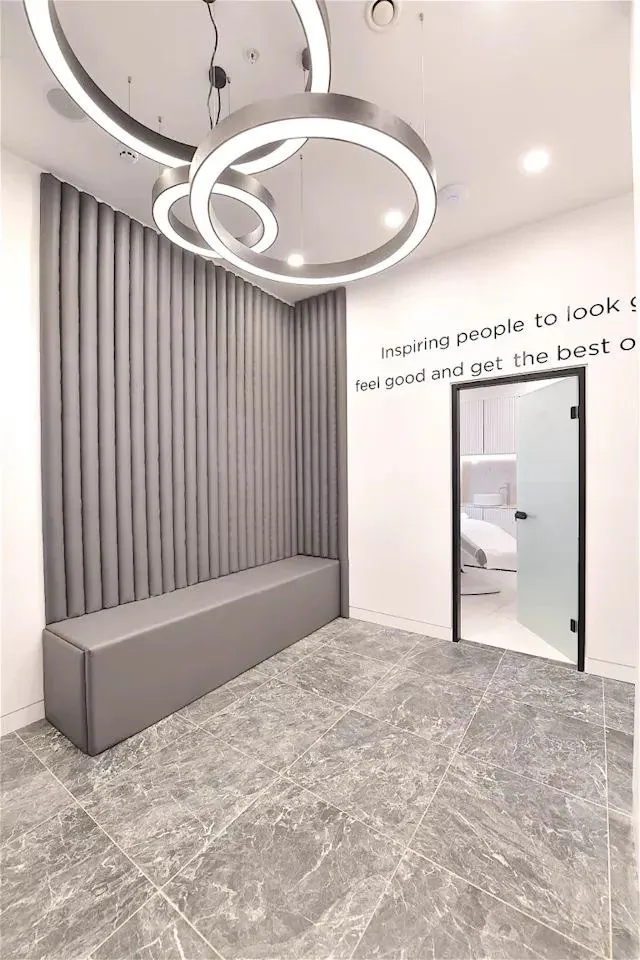 Thérapie Clinic Belgravia reception and waiting area