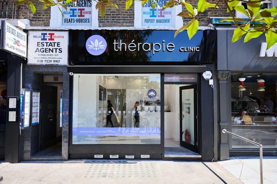 Thérapie Clinic Queensway shopfront and glass entrance