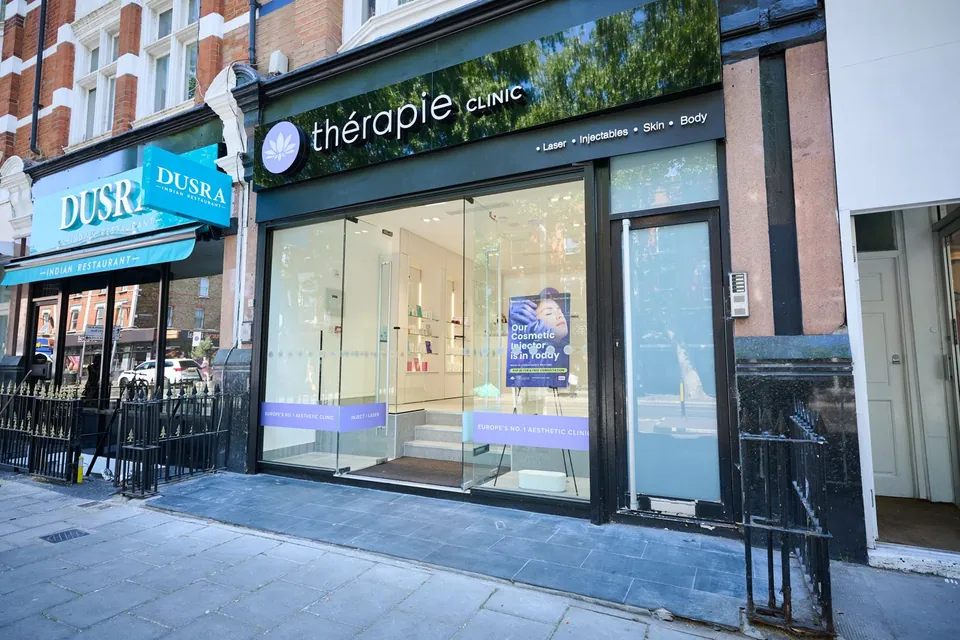 Thérapie Clinic Chiswick shopfront and stepped entrance on Chiswick High Road