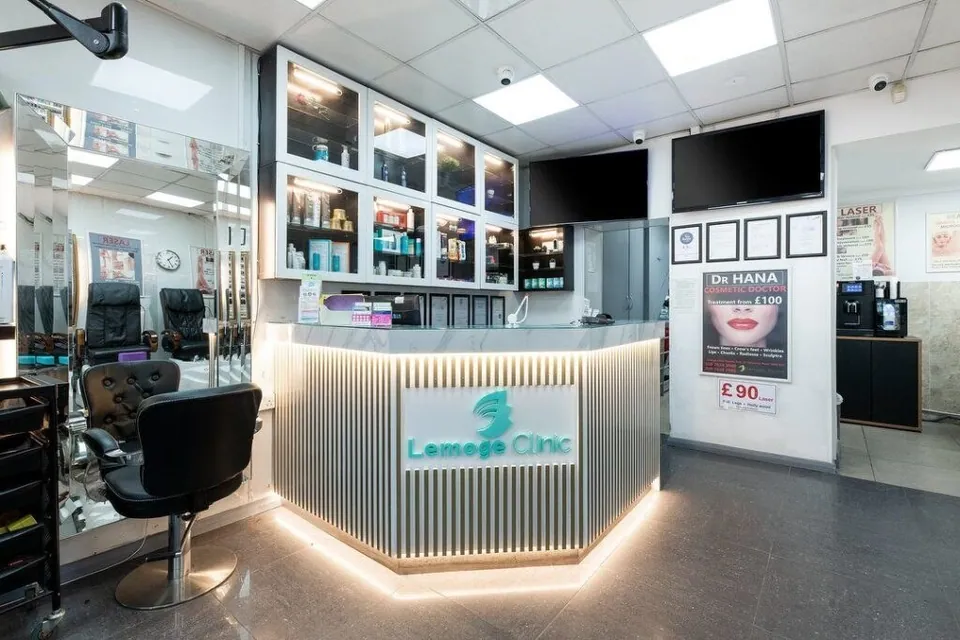 Reception desk at Lemoge 94 Kilburn High Road